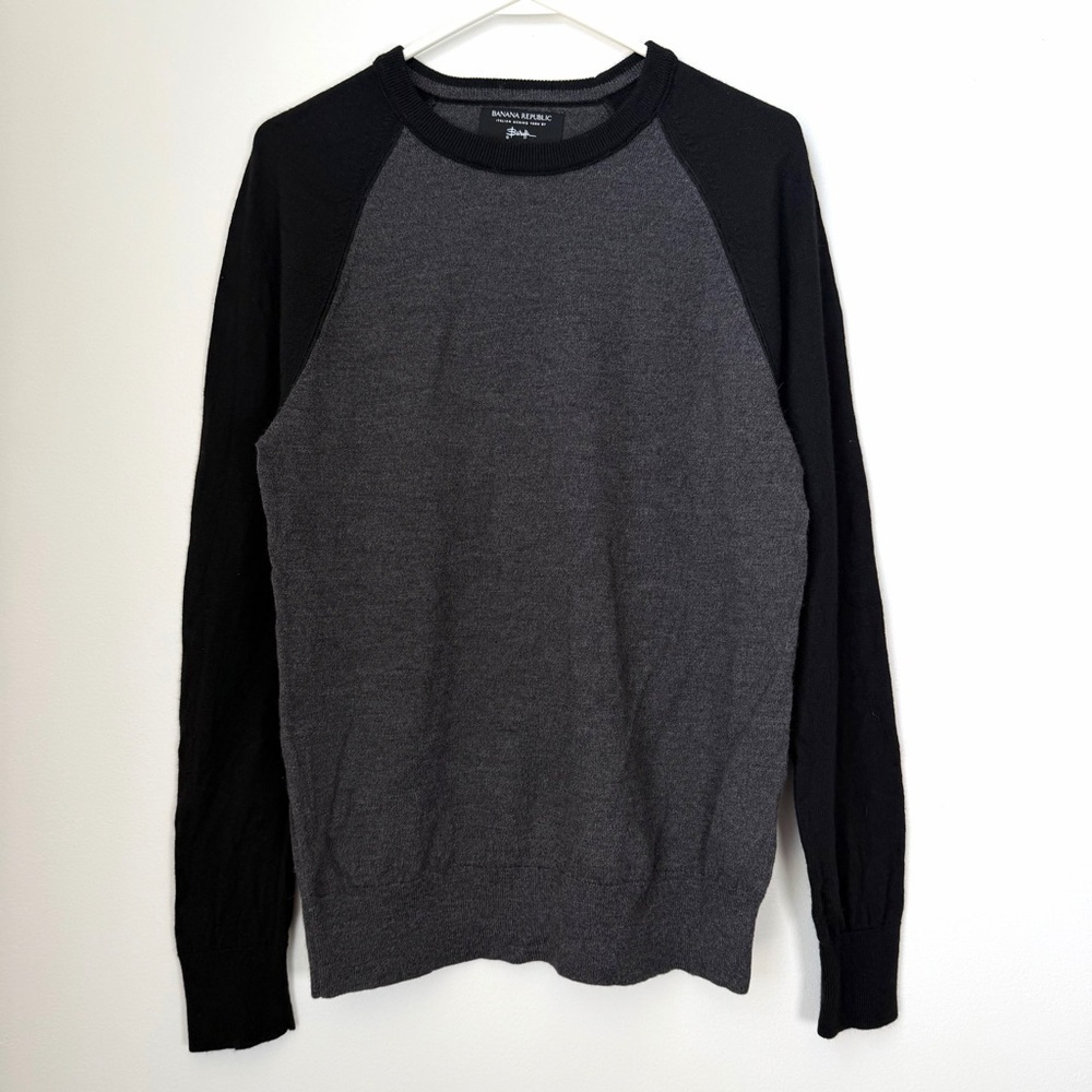 Banana Republic Baruffa Merino Wool Sweater in Gray and Black Size Medium - Picture 1 of 5